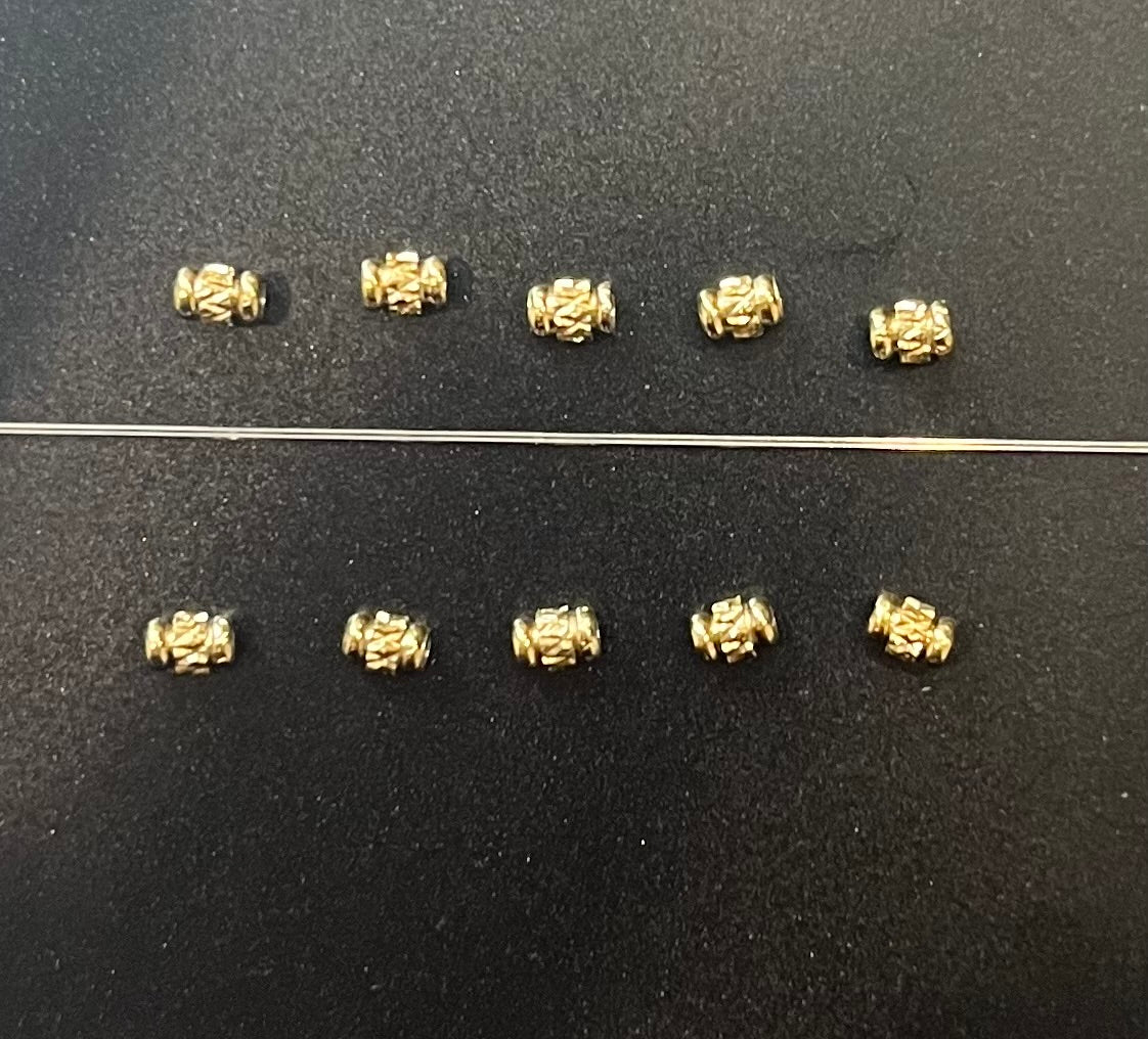 Lot de 10 perles texturéee +applicateur offert